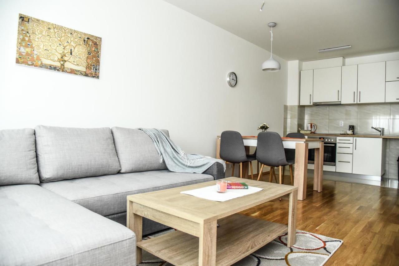 Suncokret Apartmani Loznica Buitenkant foto
