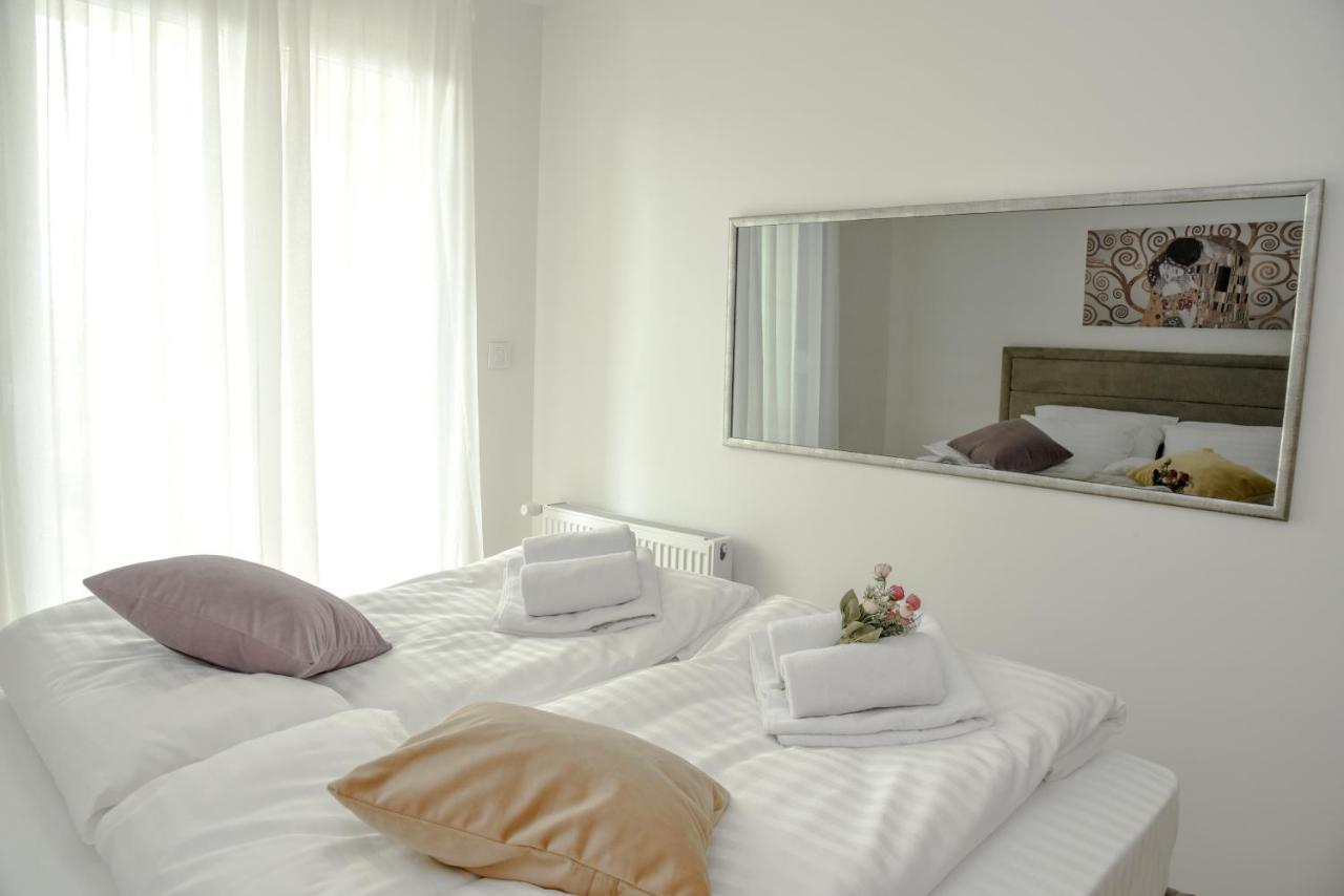 Suncokret Apartmani Loznica Buitenkant foto