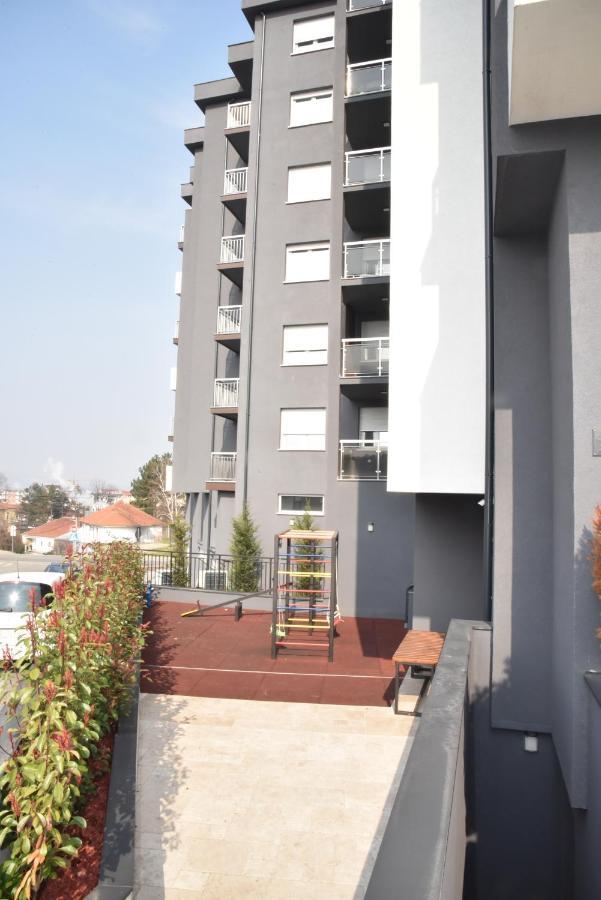 Suncokret Apartmani Loznica Buitenkant foto