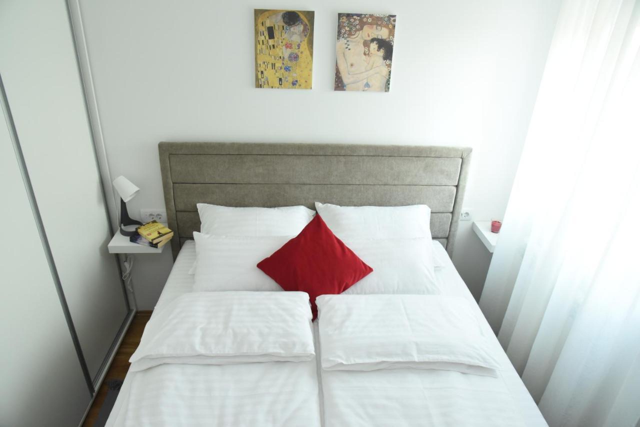 Suncokret Apartmani Loznica Buitenkant foto